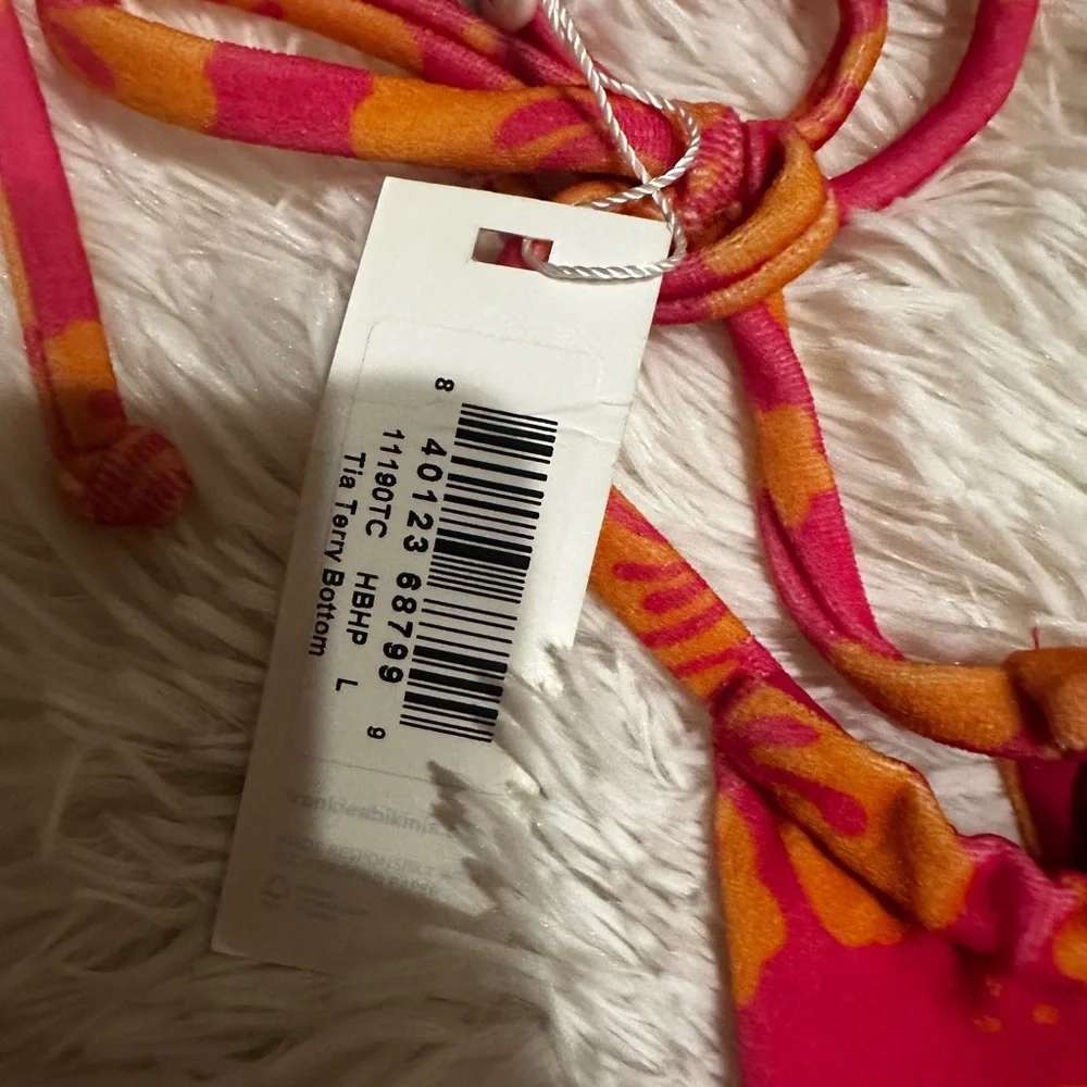 FRANKIES BIKINIS Tatum Terry Bikini Top In Pink,Orange